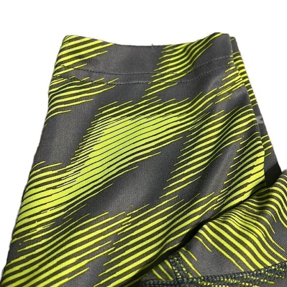 Under Armour ColdGear Grey Neon Green Fitted Bottoms Youth Size Base Layer YXL - Picture 4 of 9